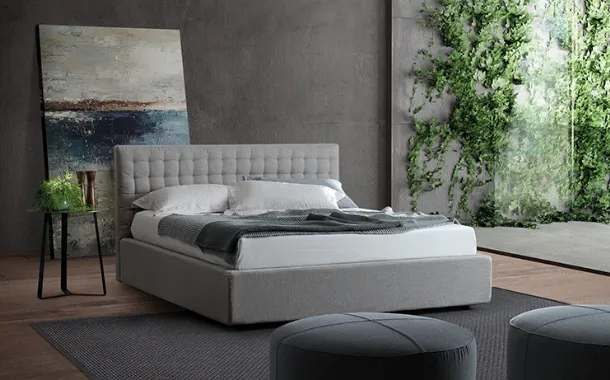 Letto Soft quilt in tessuto con testiera trapuntata di Barzaghi Salotti
