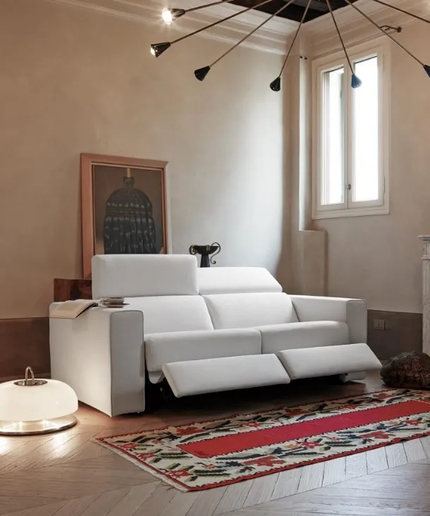 Divano relax lineare Dalton di MorbidLine Salotti