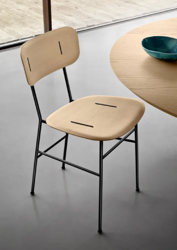 Sedia Piuma in legno di Midj
