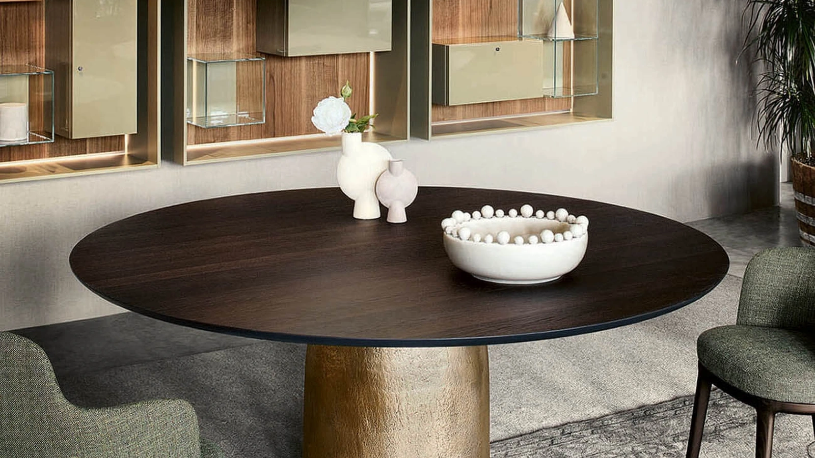 Tavolo Bulè con top in legno di Lema