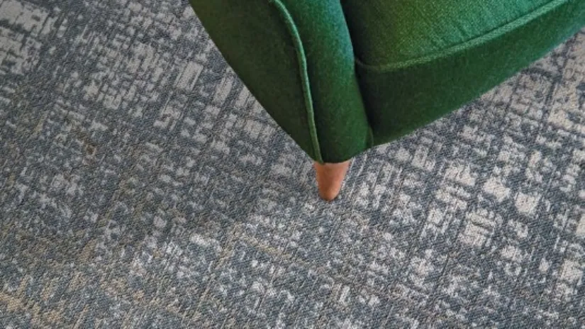 Tappeto in poliestere e cotone Stiletto Orange di Kuatro