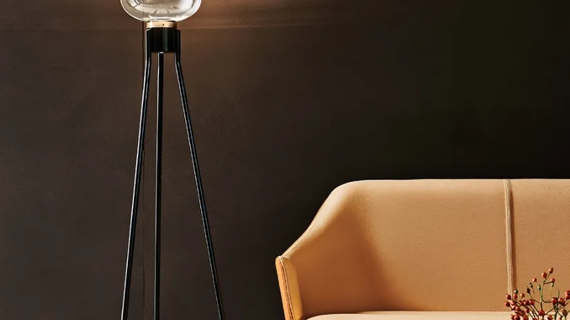 Lampada in metallo nero e oro Ghost Terra di Midj
