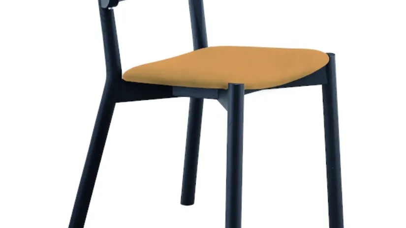 Sedia in legno con seduta in cuoio Montera S L CU di Midj
