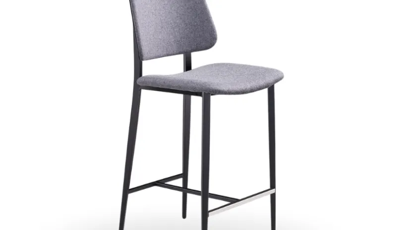 Sgabello in tessuto Joe di Midj