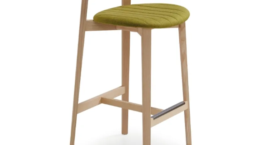 Sgabello in legno con seduta in tessuto Maya L TS di Midj