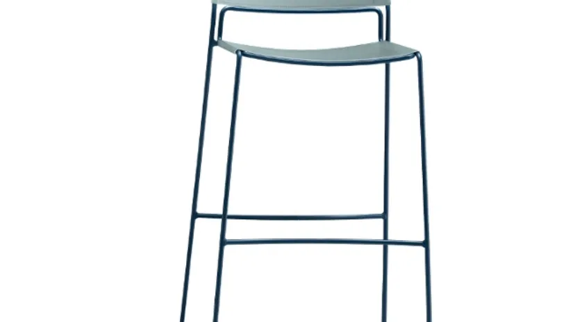 Sgabello in cuoio con struttura a slitta in acciaio Slim M CU di Midj