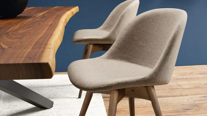 Sedia in tessuto con struttura in legno Sonny S L TS_R di Midj